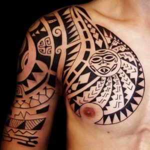 tatuaje-tribal-hombre-pecho2
