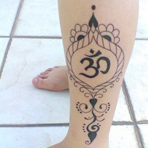 Tattoo Om Leg