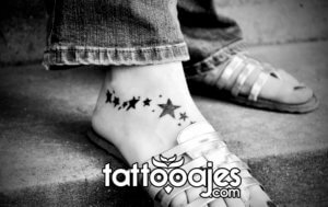 Tatuajes en las manos y en los dedos, Tatuajes en la pierna y en el pie y Tatuajes en las costillas